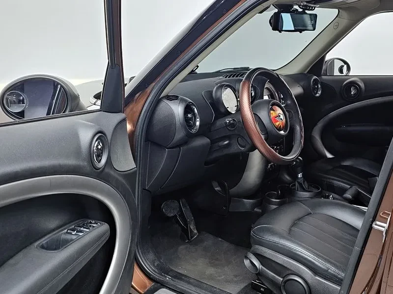 Mini Countryman D All4 1St Generation, снимка 10 - Автомобили и джипове - 56116254
