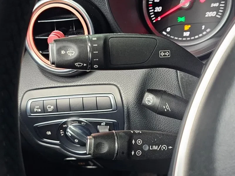 Mercedes-Benz GLC 220 D 4Matic Coupe, снимка 14 - Автомобили и джипове - 56699069