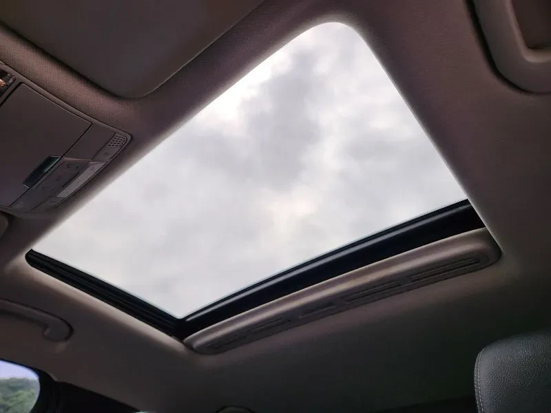 Mercedes-Benz GLC 220 D 4Matic Coupe, снимка 11 - Автомобили и джипове - 56699069