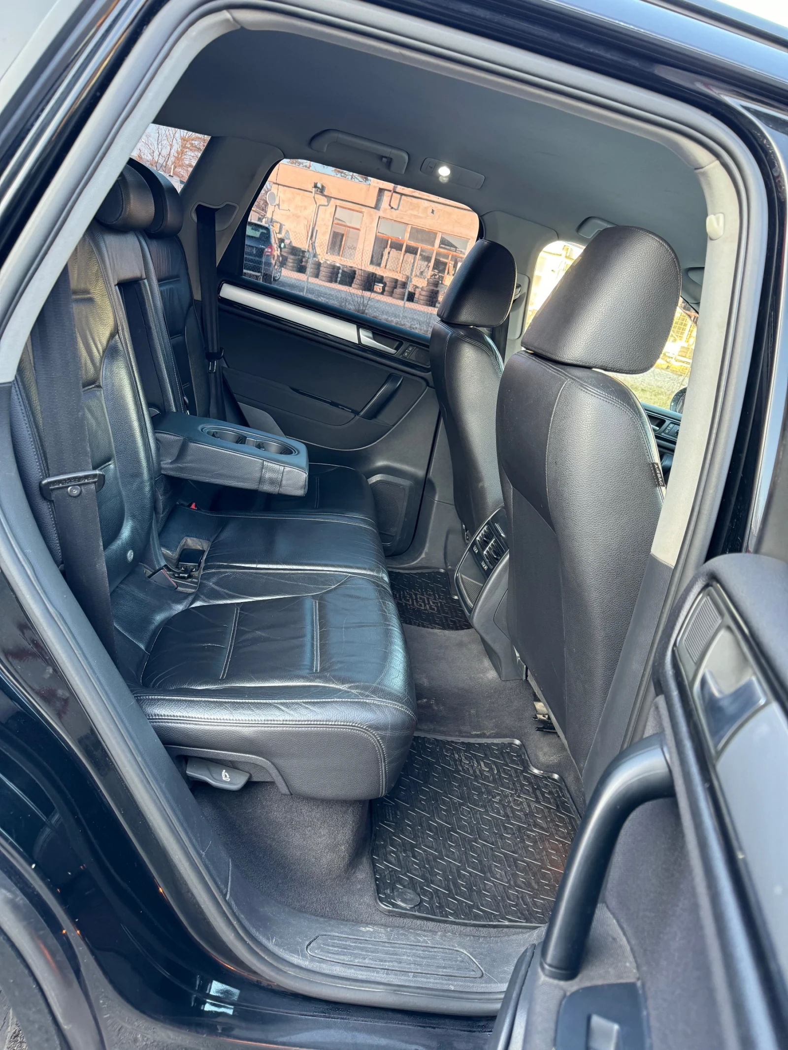 VW Touareg 3.0TDI Navi Xenon Leder 4motion Led Automatic  | Mobile.bg   14