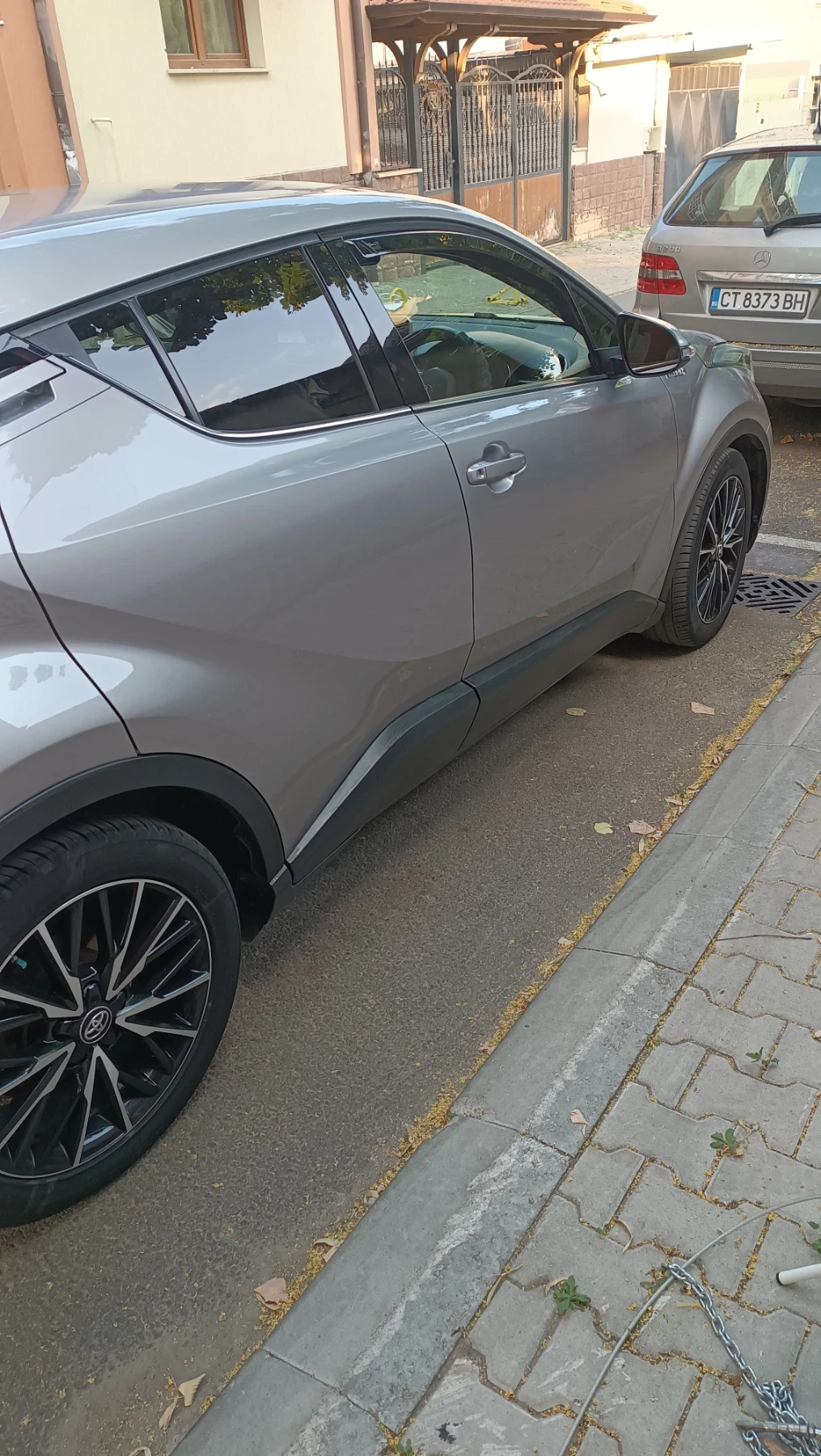 Toyota C-HR 1.8 hybrid  - изображение 4
