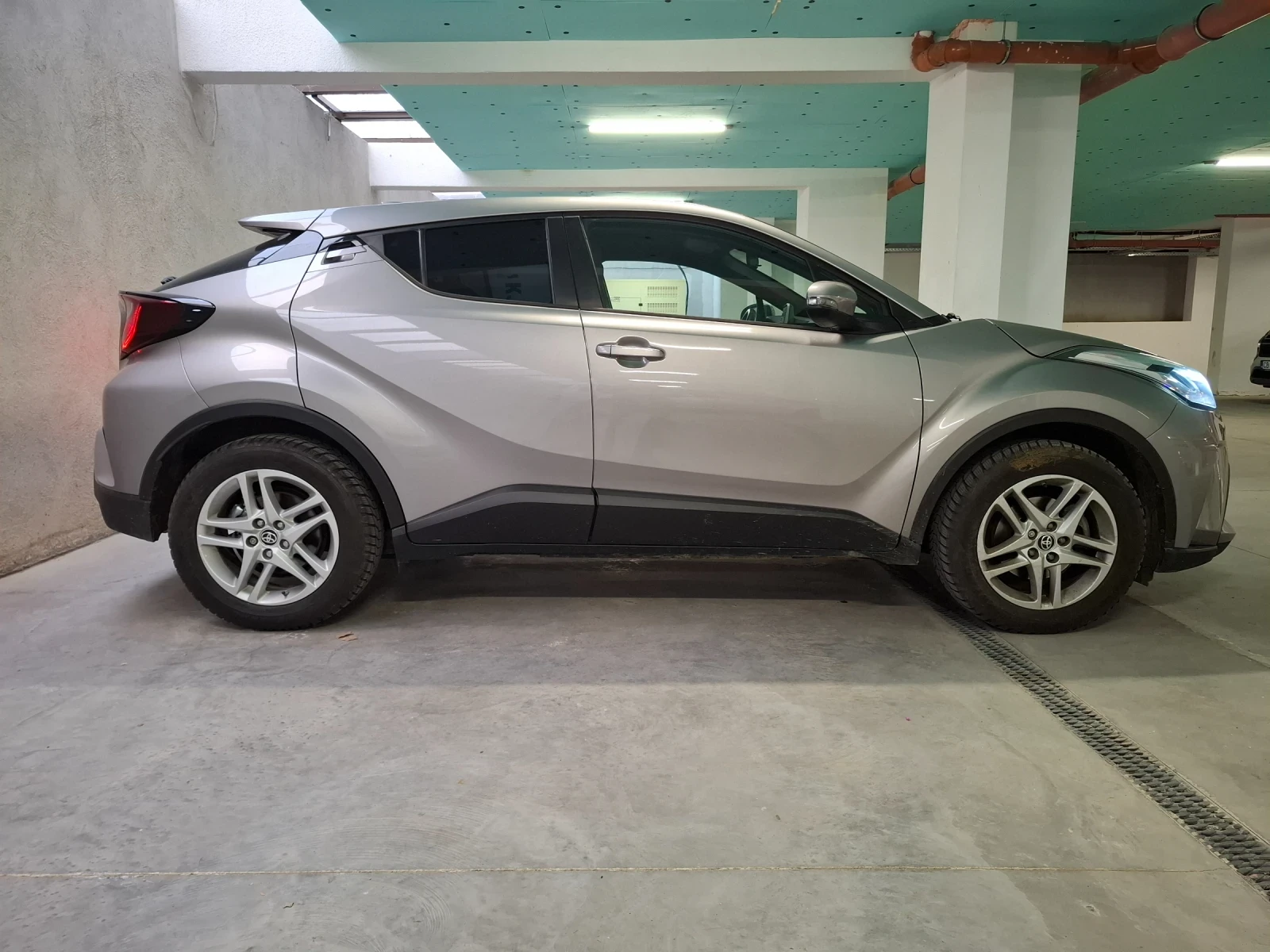 Toyota C-HR Бензин - изображение 2