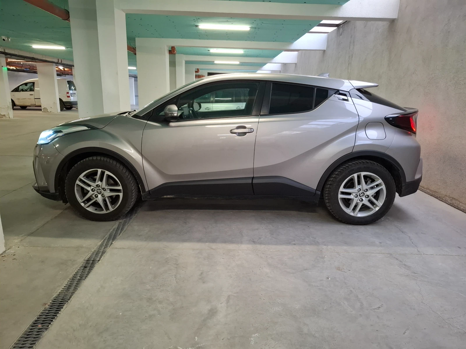 Toyota C-HR Бензин - изображение 3