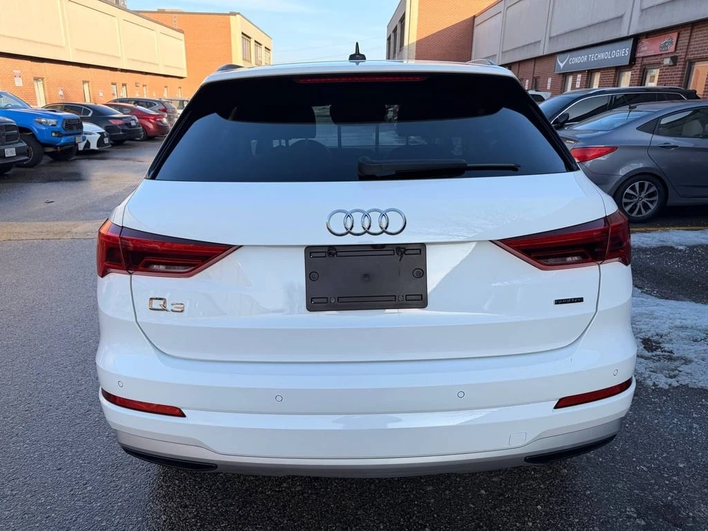 Audi Q3 * Komfort * CARFAX * ��� ������������ ������ | Mobile.bg � ����������� 4