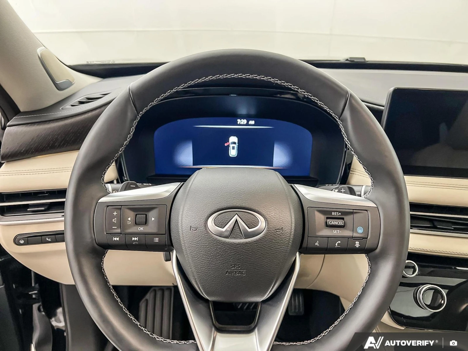 Infiniti QX60 Sensory, снимка 15 - Автомобили и джипове - 54013415