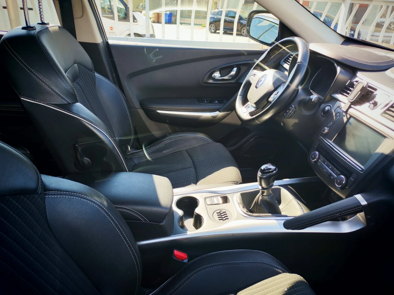 Renault Kadjar 1, 2T-2017g Очакван Внос, снимка 8 - Автомобили и джипове - 54835603
