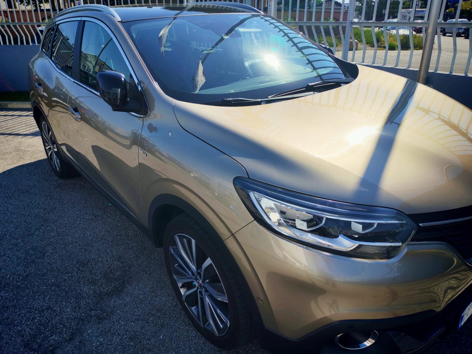 Renault Kadjar 1, 2T-2017g Очакван Внос, снимка 2 - Автомобили и джипове - 54835603