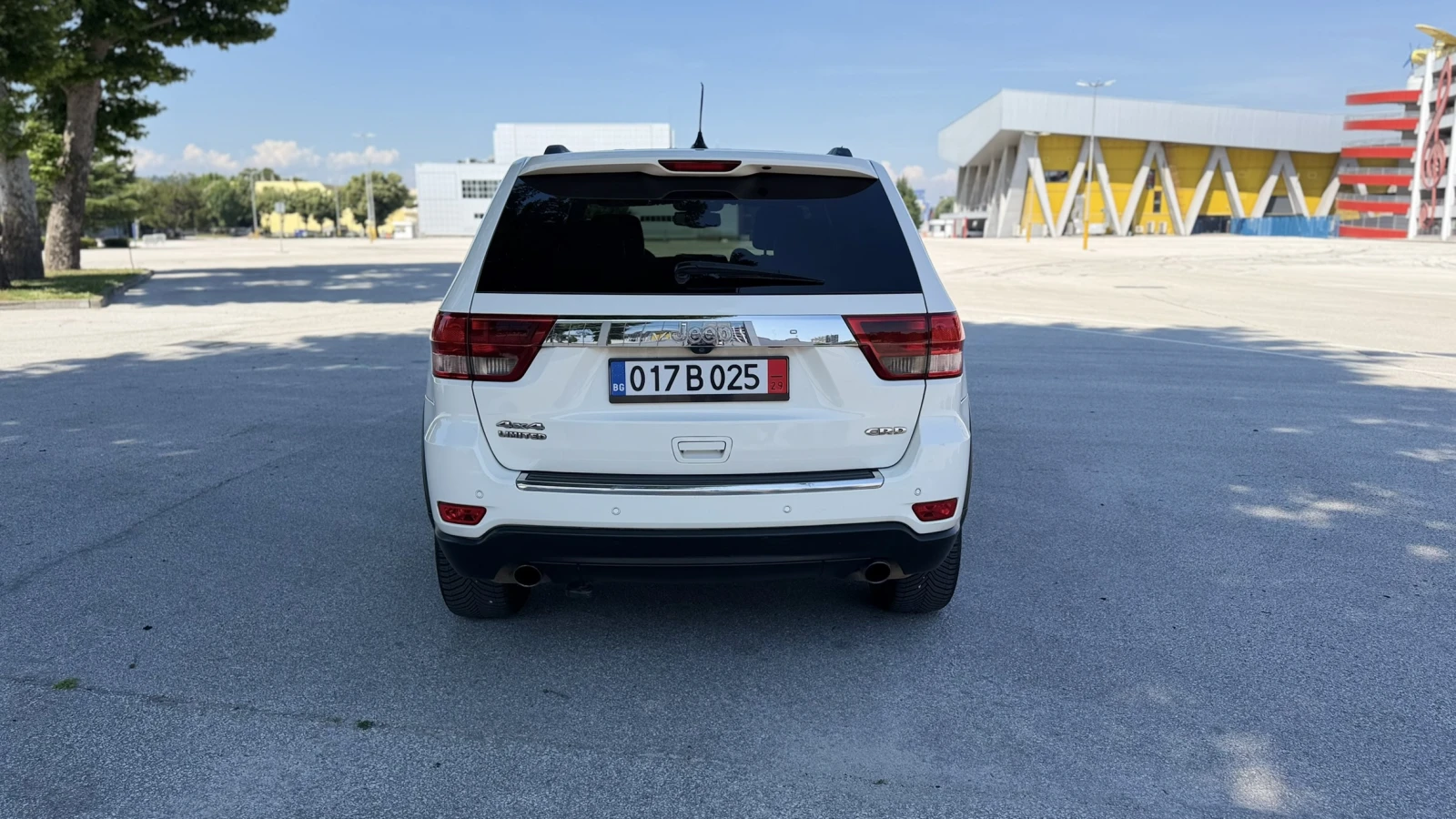 Jeep Grand cherokee 3.0 V6 CRD | 4x4 | Keyless | Подгреви | TOP, снимка 6 - Автомобили и джипове - 54854147