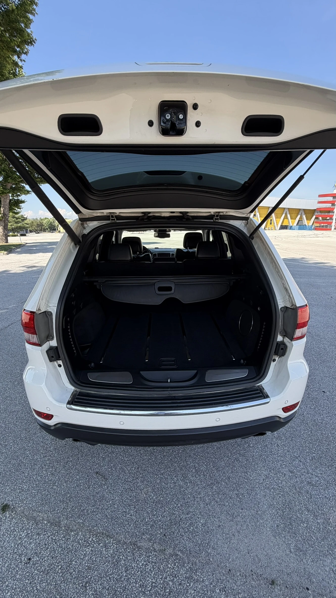 Jeep Grand cherokee 3.0 V6 CRD | 4x4 | Keyless | Подгреви | TOP, снимка 8 - Автомобили и джипове - 54854147