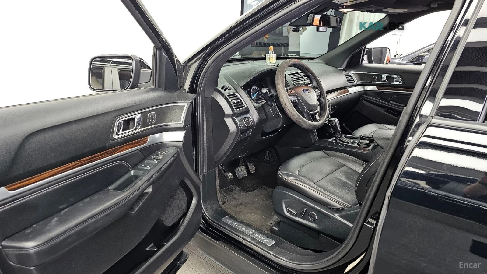 Ford Explorer * LIMITED* ПАНО* KEYLESS* Camera* ПОДГРЕВ* , снимка 10 - Автомобили и джипове - 55099051