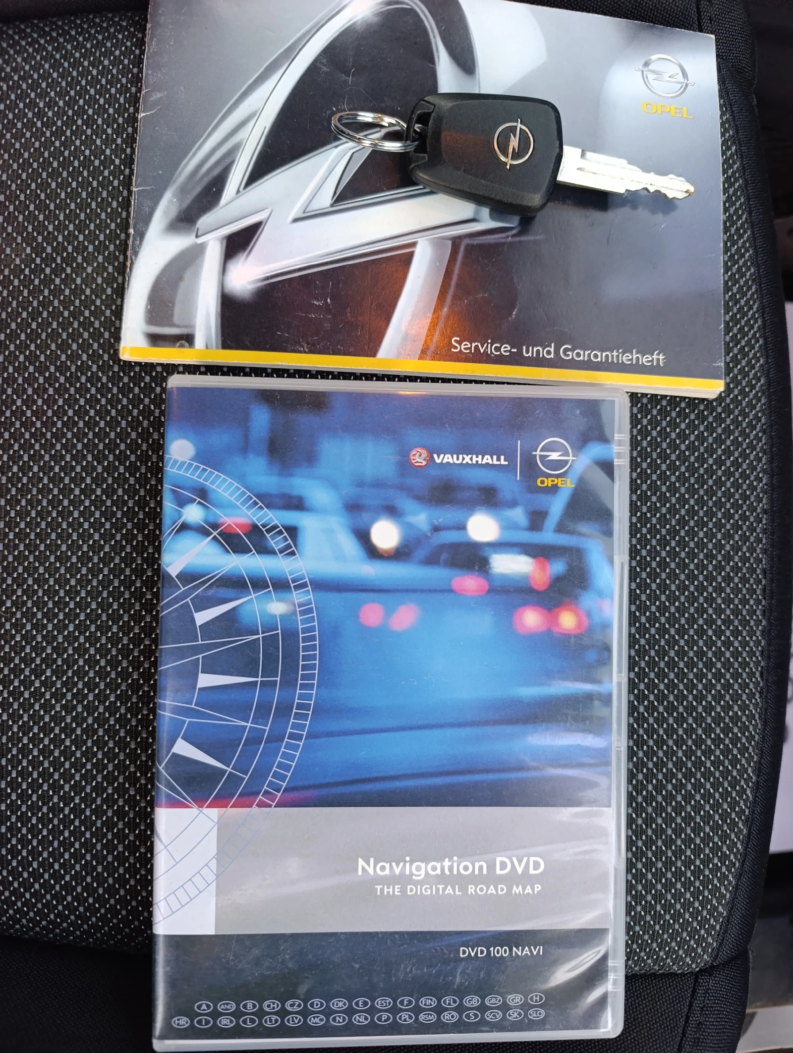 Opel Antara 2.0-CDTi-4x4, снимка 16 - Автомобили и джипове - 56363011