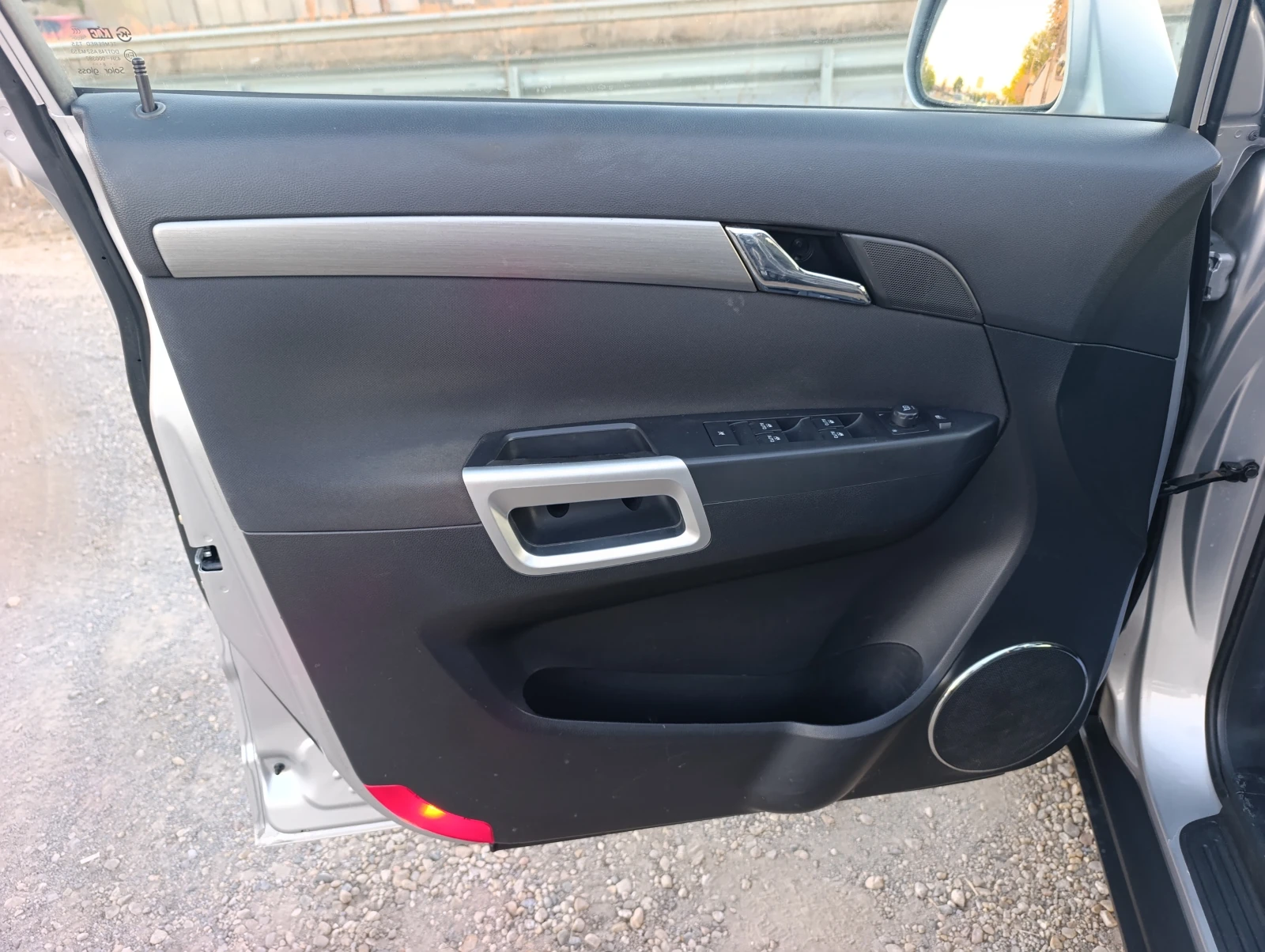 Opel Antara 2.0-CDTi-4x4, снимка 8 - Автомобили и джипове - 56363011