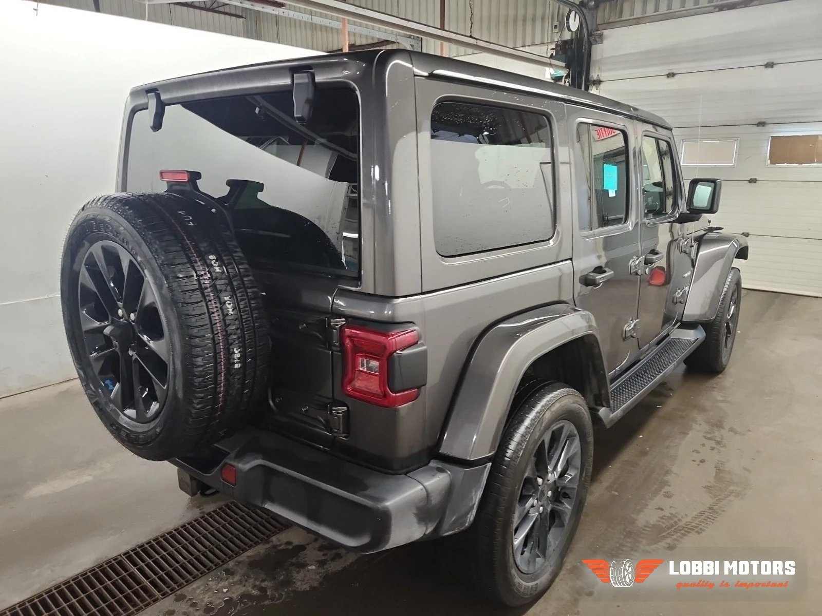 Jeep Wrangler, снимка 3 - Автомобили и джипове - 56392005