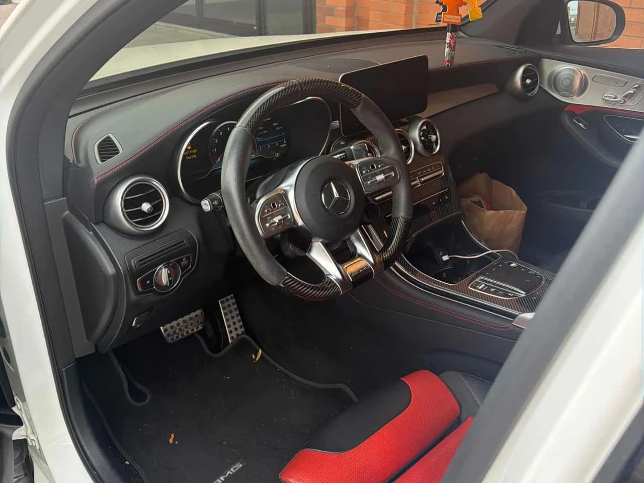 Mercedes-Benz GLC 63 AMG S | CARFAX | ��� ��������� | Mobile.bg � ����������� 7