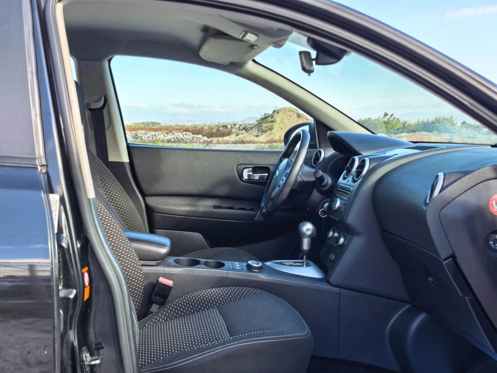 Nissan Qashqai 2.0 ����� 150 �.�. 4�4! ���������!  | Mobile.bg � ����������� 10