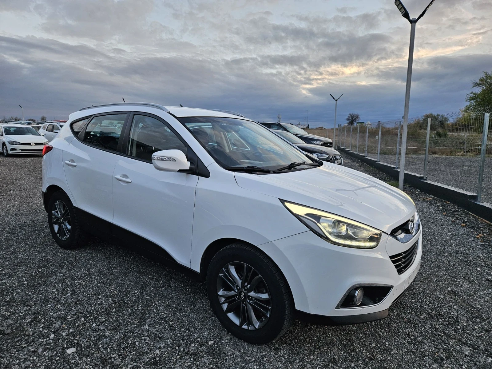 Hyundai IX35 1.7 crdi Facelift Euro5, снимка 7 - Автомобили и джипове - 56726831