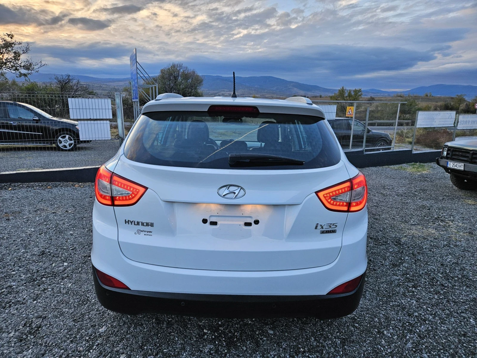 Hyundai IX35 1.7 crdi Facelift Euro5, снимка 4 - Автомобили и джипове - 56726831
