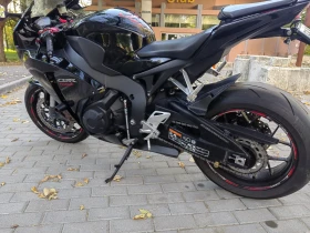 Обява за продажба на Honda Cbr CBR1000RR ABS ~15 800 лв. - изображение 7 | Auto.bg Обява за продажба на Honda Cbr CBR1000RR ABS ~15 800 лв. - изображение 7