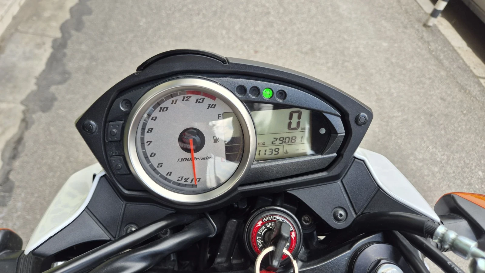 Kawasaki Z 750, снимка 11 - Мотоциклети и мототехника - 56012646