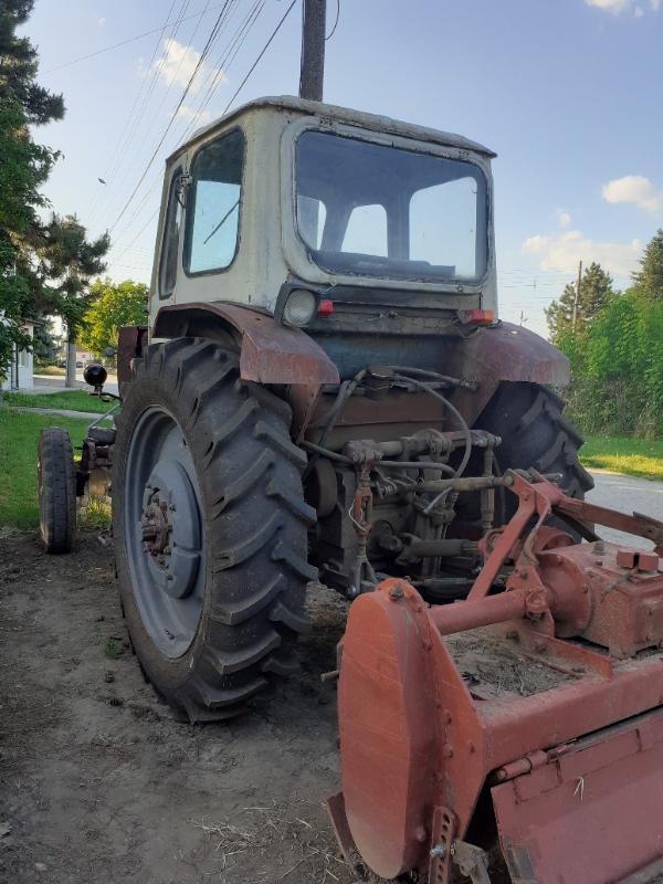Трактор ЮМЗ, снимка 5 - Селскостопанска техника - 45586469