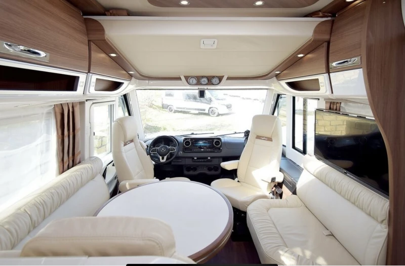 Кемпер Carthago I 50LE Mercedes-Benz, снимка 13 - Каравани и кемпери - 51705281