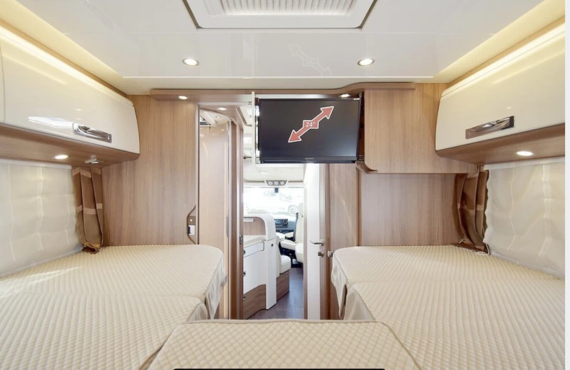 Кемпер Carthago I 50LE Mercedes-Benz, снимка 9 - Каравани и кемпери - 51705281