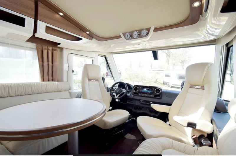 Кемпер Carthago I 50LE Mercedes-Benz, снимка 12 - Каравани и кемпери - 51705281