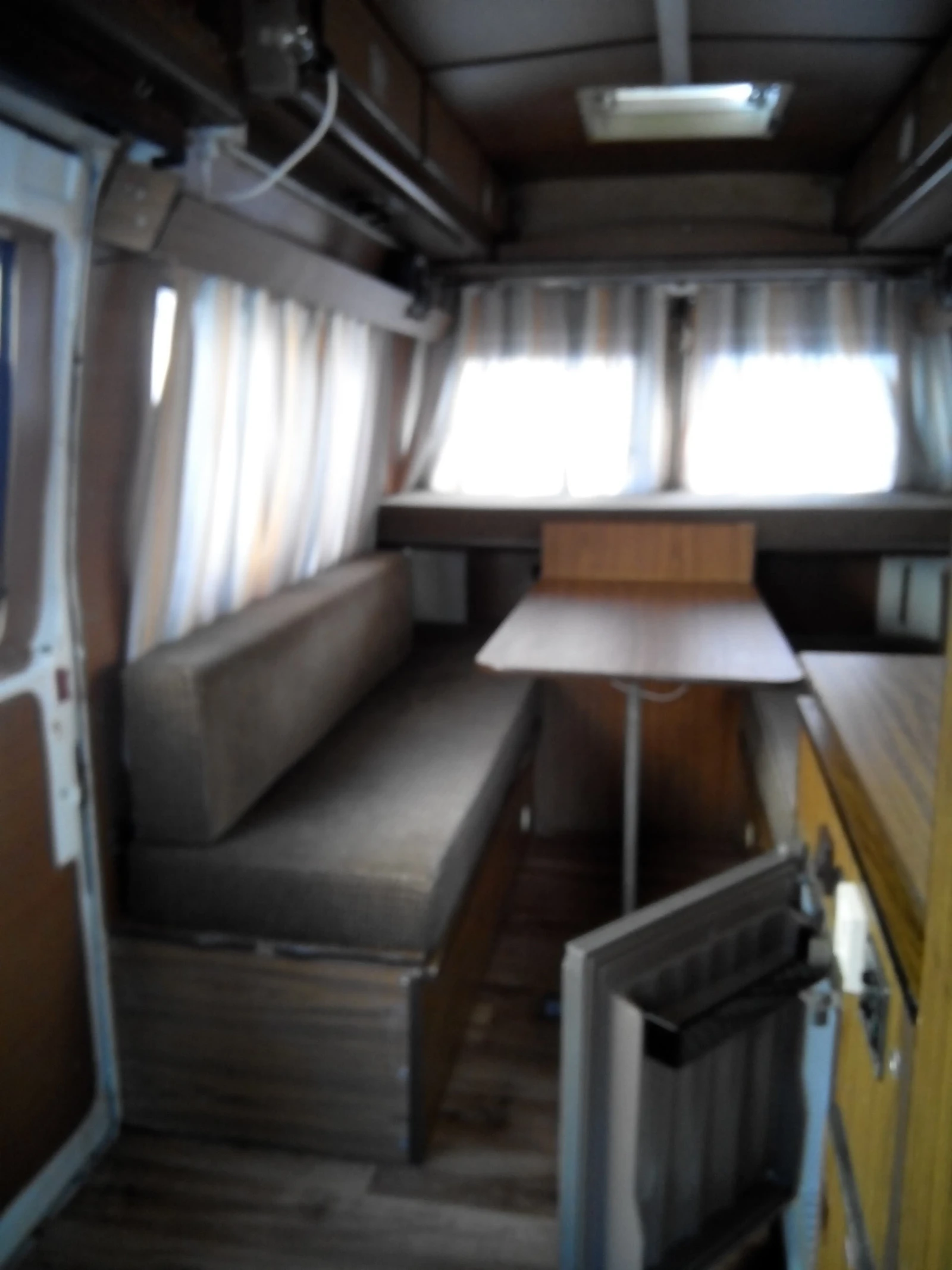 Кемпер Mercedes-Benz 307D CAMPER, снимка 17 - Каравани и кемпери - 56121011
