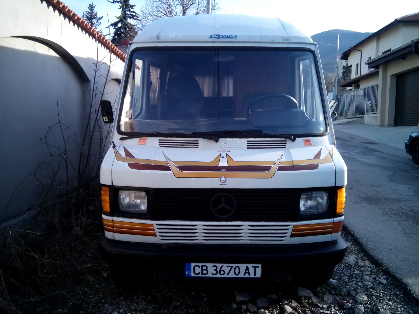 Кемпер Mercedes-Benz 307D CAMPER, снимка 3 - Каравани и кемпери - 56121011
