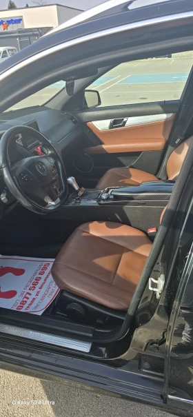 Mercedes-Benz C 320, снимка 9