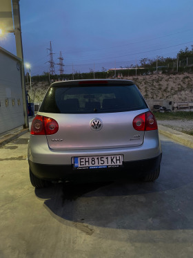 VW Golf, снимка 2 - Автомобили и джипове - 45270003