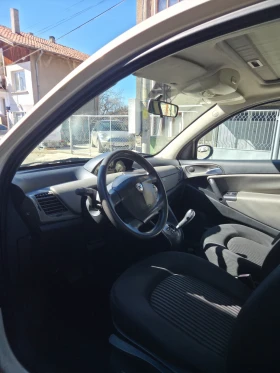 Lancia Ypsilon, снимка 4 - Автомобили и джипове - 53665015