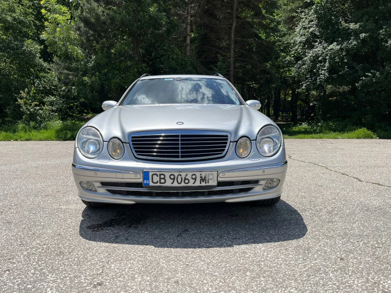 Mercedes-Benz E 500 Avantgarde 4Matic, снимка 2 - Автомобили и джипове - 47174523