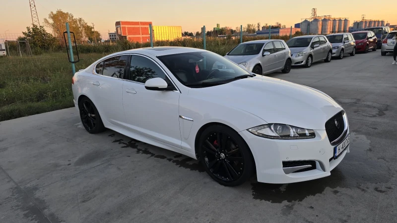 Jaguar Xf 2.2 R Line, снимка 3 - Автомобили и джипове - 47135614