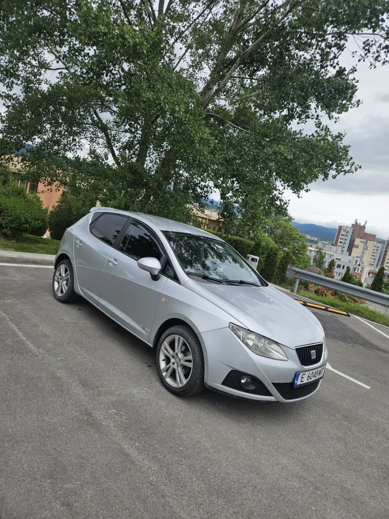 Seat Ibiza 1.2 Бензин ТОП, снимка 1 - Автомобили и джипове - 48092273