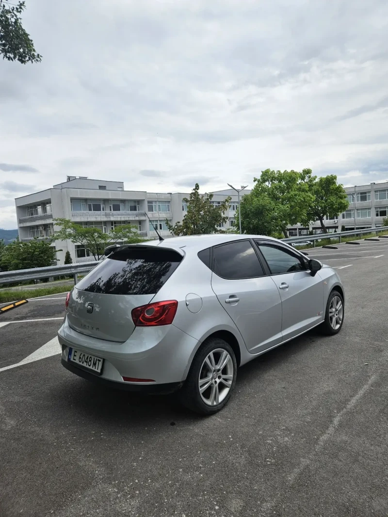 Seat Ibiza 1.2 Бензин ТОП, снимка 3 - Автомобили и джипове - 48092273