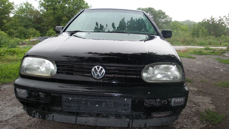 VW Golf 5 броя, снимка 1 - Автомобили и джипове - 48577438