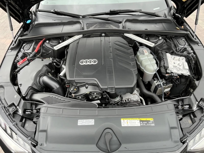 Audi A4  45 TFSI 2.0 265к.с. Quattro, снимка 13 - Автомобили и джипове - 52499617