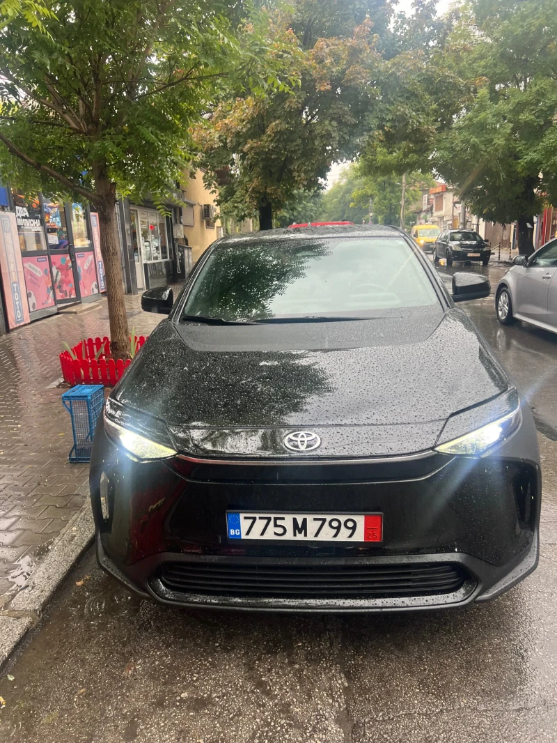 Toyota bZ4X, снимка 5 - Автомобили и джипове - 52077752