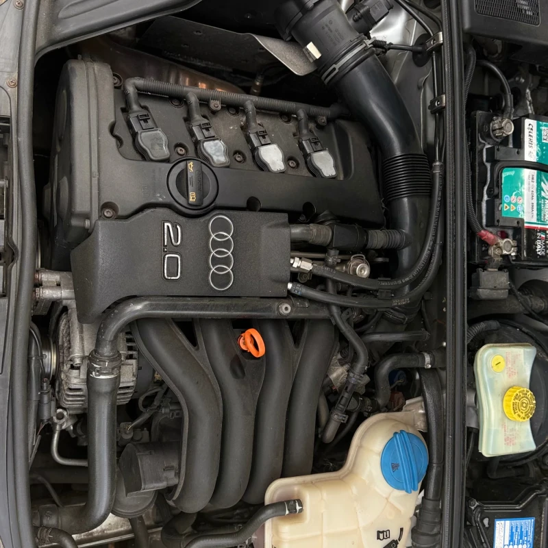 Audi A4 2.0, снимка 7 - Автомобили и джипове - 52392177