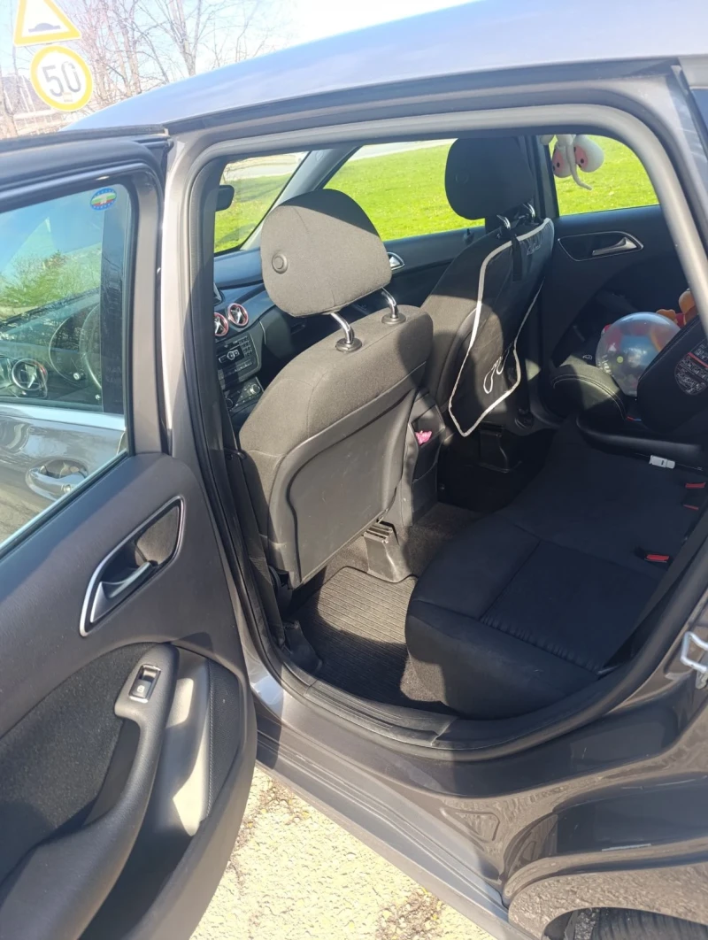 Mercedes-Benz B 220, снимка 9 - Автомобили и джипове - 52615041