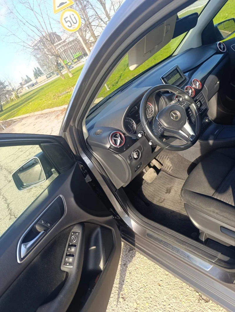 Mercedes-Benz B 220, снимка 4 - Автомобили и джипове - 52615041