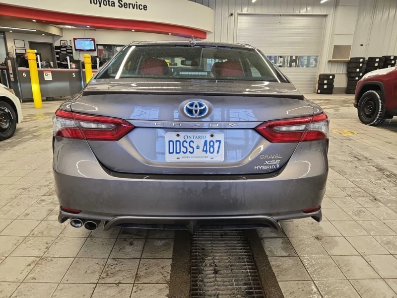 Toyota Camry Hybrid XSE  CARFAX, снимка 4 - Автомобили и джипове - 53010370