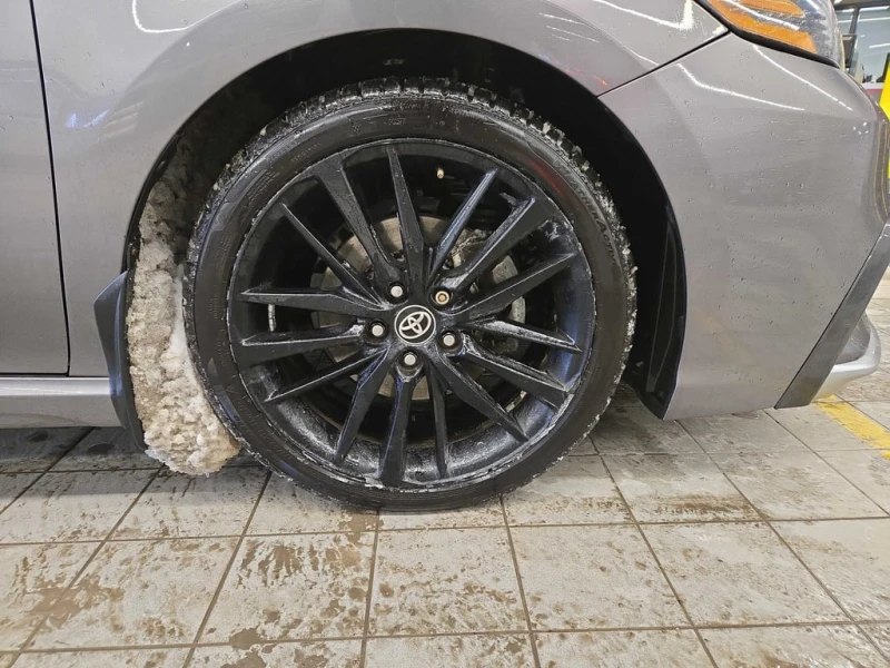 Toyota Camry Hybrid XSE  CARFAX, снимка 7 - Автомобили и джипове - 53010370