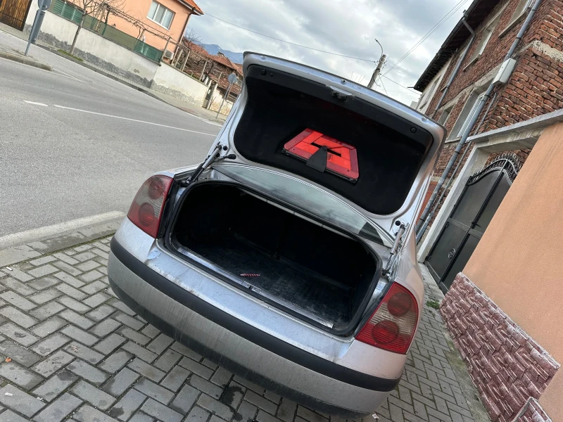 VW Passat Чип, снимка 11 - Автомобили и джипове - 53122845