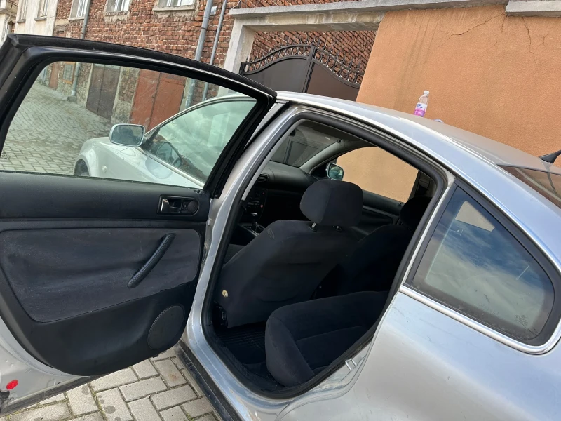 VW Passat Чип, снимка 9 - Автомобили и джипове - 53122845