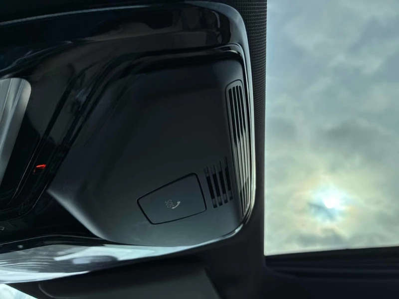 BMW 330 * 330i xDrive * CARFAX * ЦЕНА ДО БГ, снимка 12 - Автомобили и джипове - 53263483