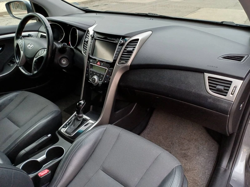 Hyundai I30 1.6 GDI Style, снимка 13 - Автомобили и джипове - 53433283