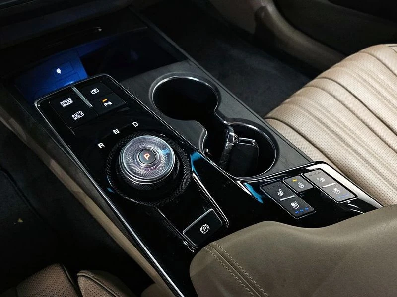 Kia K8 * 2.5* БЕНЗИН* ОБДУХВАНЕ* ЦЕНАДОБГ!, снимка 9 - Автомобили и джипове - 55594992