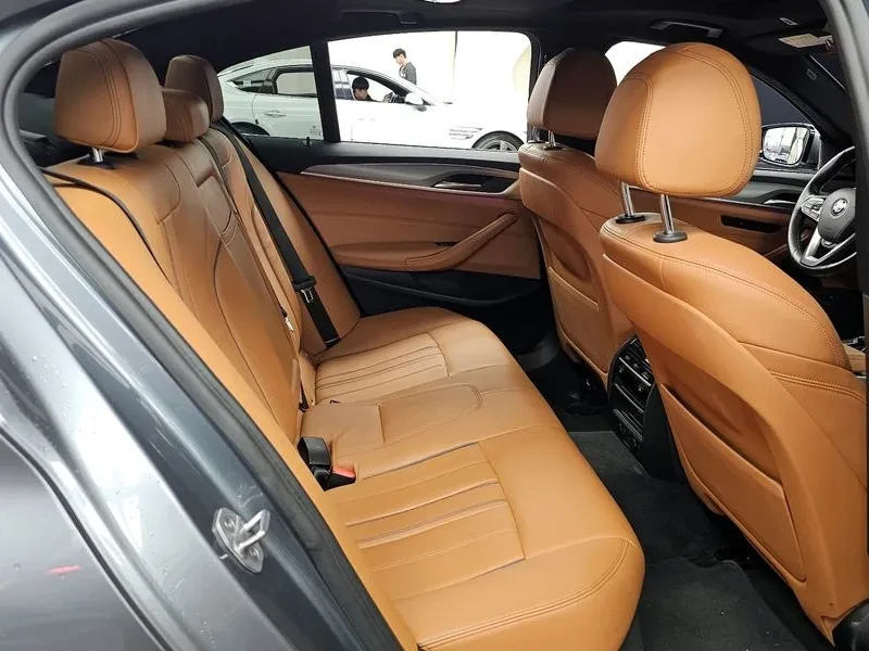 BMW 520 XDRIVE/KEYLESS/DISTONIC/HEAD UP/������� | Mobile.bg � ����������� 12